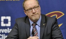 九游app下载-关于克里夫兰总经理宣布离职，球队启动新任命流程的信息