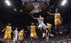 九游中国-詹姆斯生涯之夜轰下51分，凯尔特人团队篮球正面击溃热火铁血防线