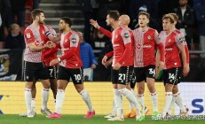 九游娱乐官方-南安普顿中场攻防兼备，英格兰足球赛场表现高效的简单介绍