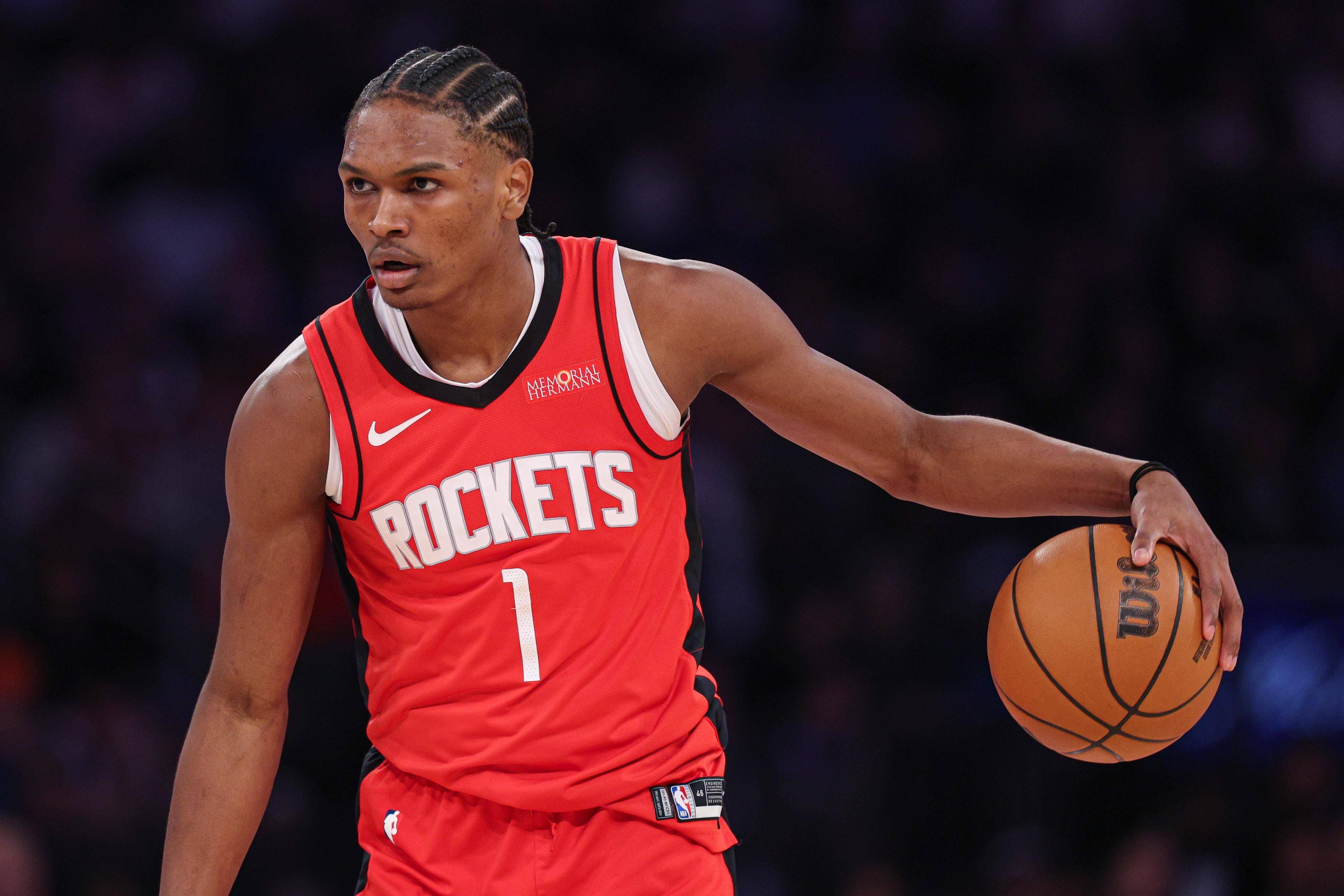 火箭新援展现出色进攻能力,助力球队击败对手 火箭新援展现出色进攻能力,助力球队击败对手