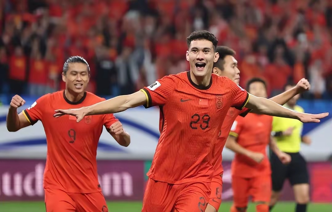 国家队备战世预赛,球员们完成最后冲刺 国家队备战世预赛,球员们完成最后冲刺