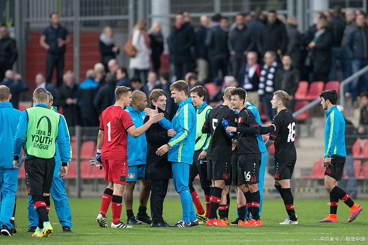 包含各路豪强在赛场上搏杀,展现出强大竞技实力的词条 包含各路豪强在赛场上搏杀,展现出强大竞技实力的词条