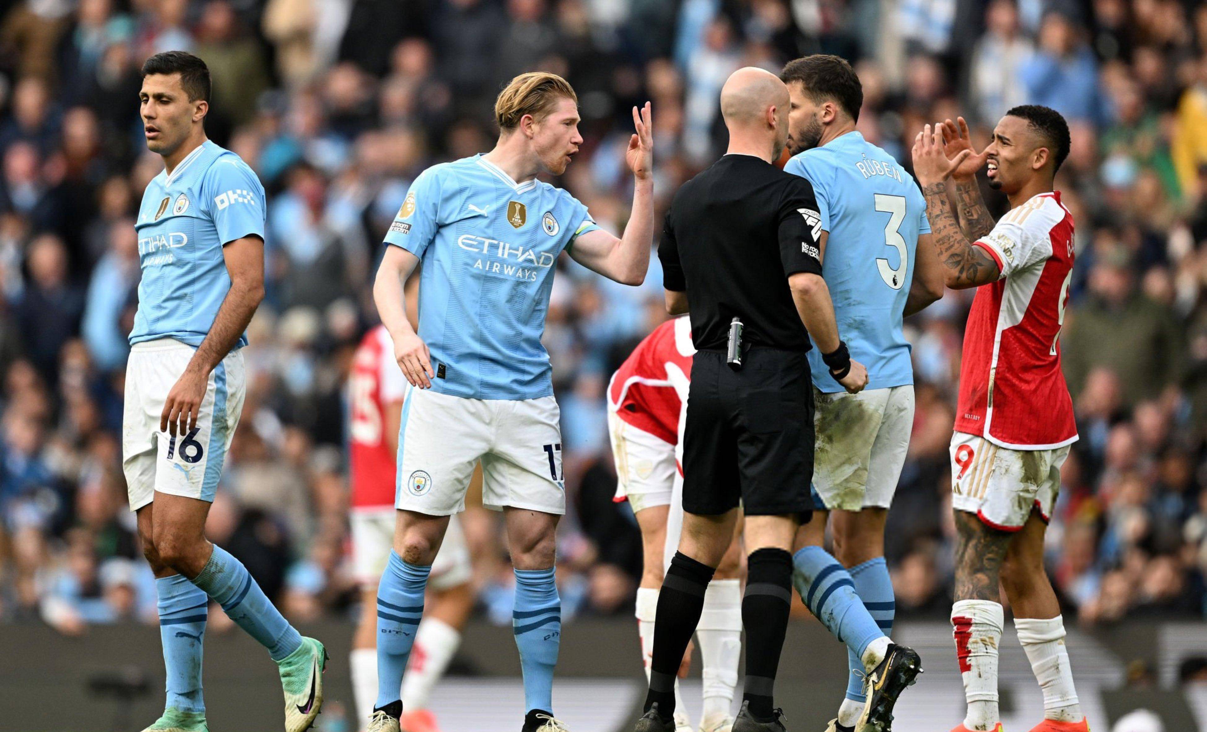 曼城势必击败卡迪夫城,稳居榜首 曼城势必击败卡迪夫城,稳居榜首