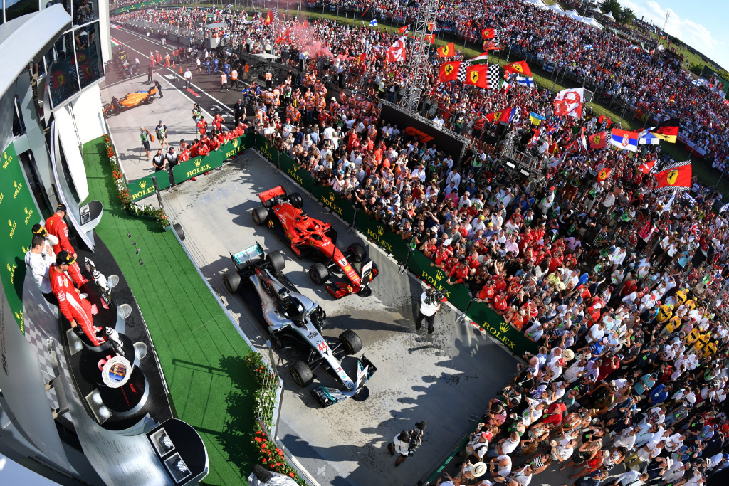 匈牙利大获全胜,提前确保小组第一 匈牙利大获全胜,提前确保小组第一