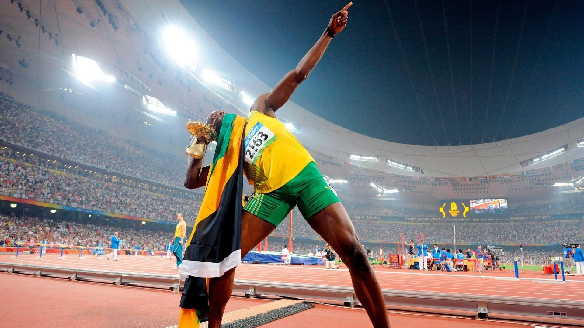 橙衣军团破南美铁壁，伊萨克完美演出诠释现代前锋新定义