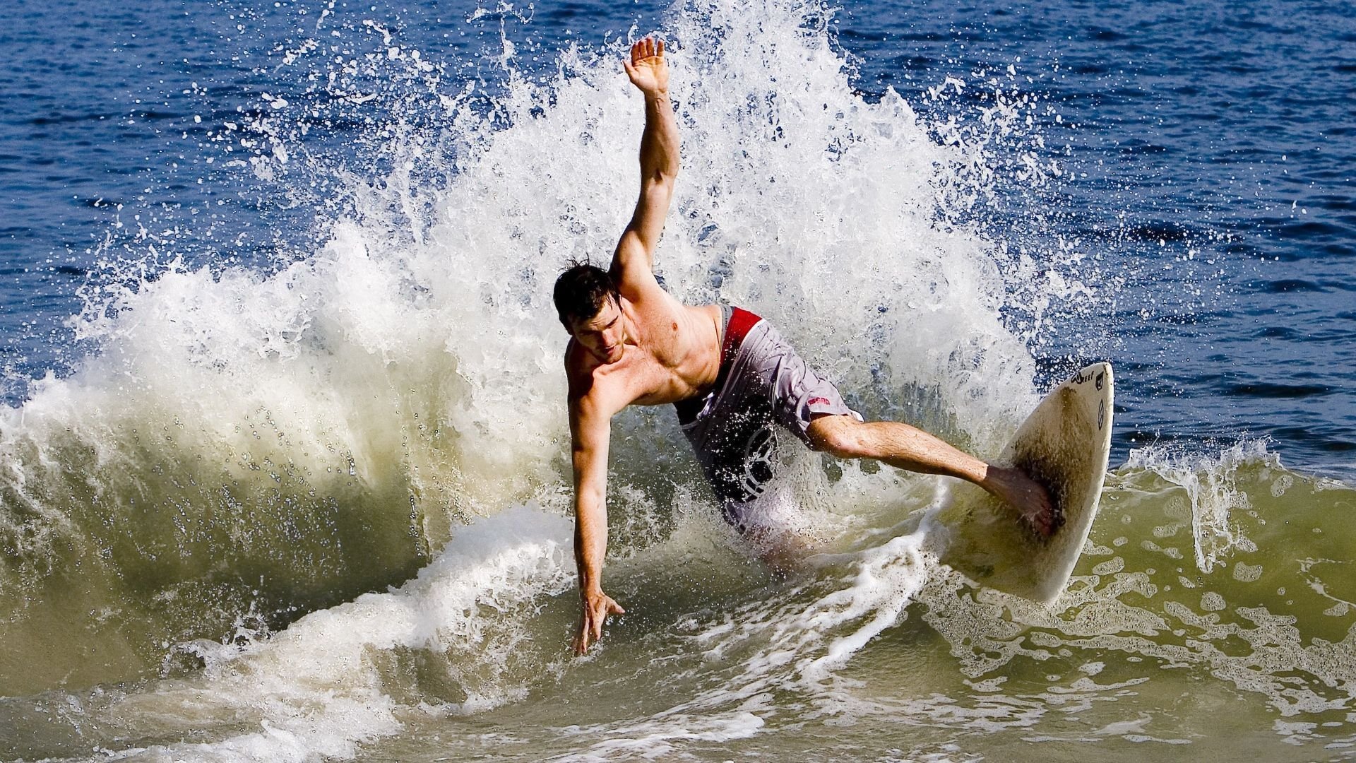 魔术对阵鹈鹕,武切维奇表现堪称教科书,一场关于现代中锋的定义之战